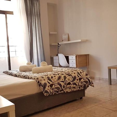 Palette Apartment Champagne - Athens Center, 6 Bd, 3 Bath מראה חיצוני תמונה