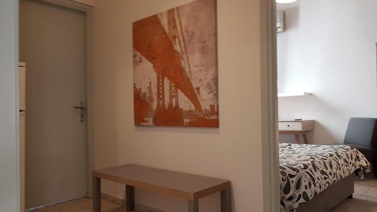 Palette Apartment Champagne - Athens Center, 6 Bd, 3 Bath מראה חיצוני תמונה