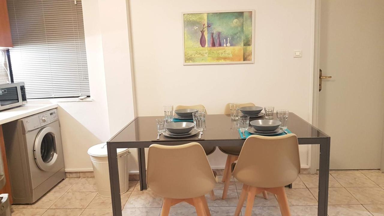 Palette Apartment Champagne - Athens Center, 6 Bd, 3 Bath מראה חיצוני תמונה