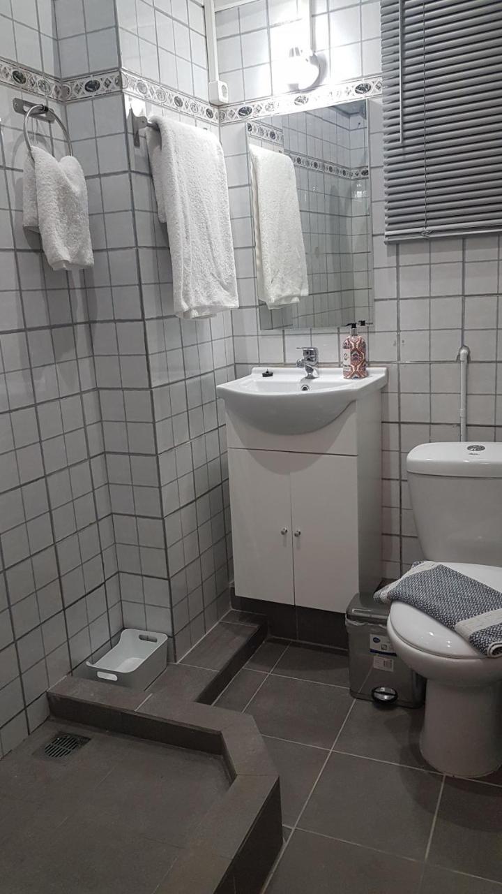 Palette Apartment Champagne - Athens Center, 6 Bd, 3 Bath מראה חיצוני תמונה