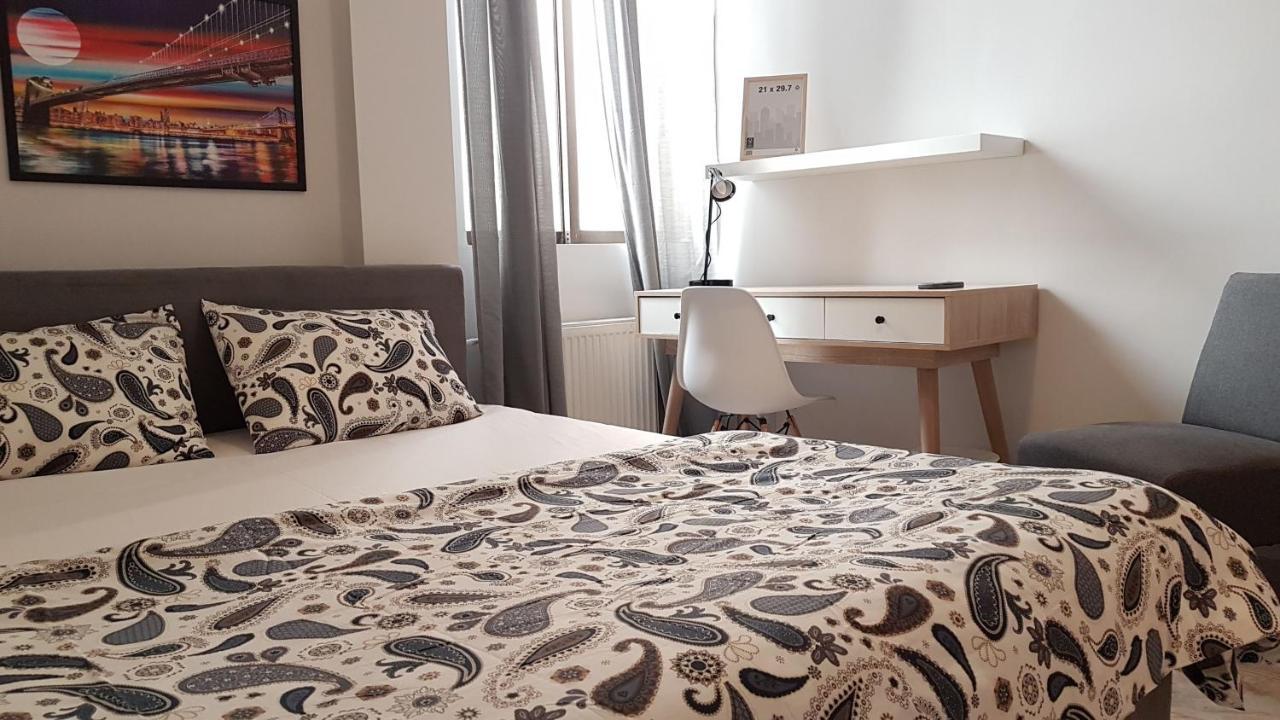 Palette Apartment Champagne - Athens Center, 6 Bd, 3 Bath מראה חיצוני תמונה