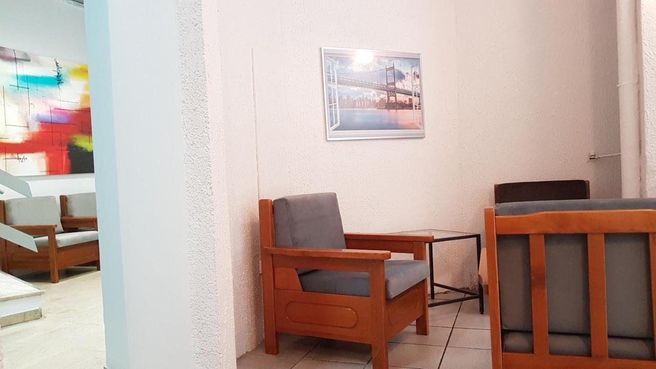 Palette Apartment Champagne - Athens Center, 6 Bd, 3 Bath מראה חיצוני תמונה