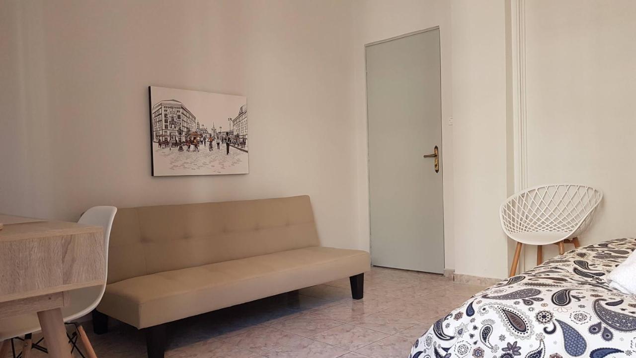 Palette Apartment Champagne - Athens Center, 6 Bd, 3 Bath מראה חיצוני תמונה