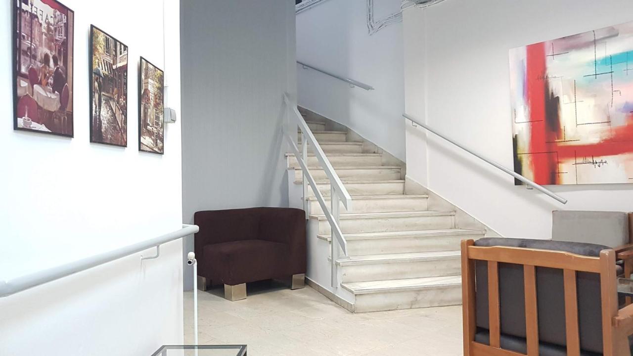 Palette Apartment Champagne - Athens Center, 6 Bd, 3 Bath מראה חיצוני תמונה