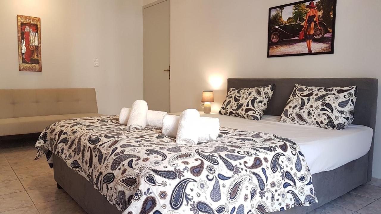 Palette Apartment Champagne - Athens Center, 6 Bd, 3 Bath מראה חיצוני תמונה