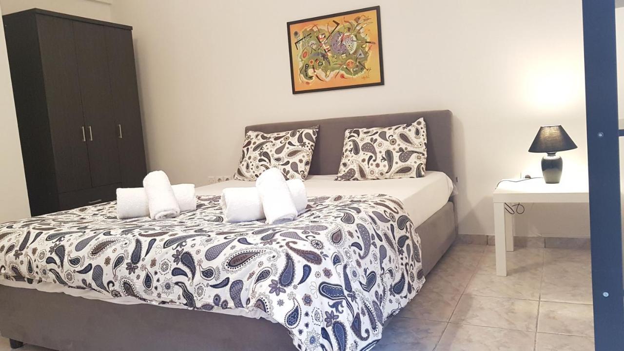 Palette Apartment Champagne - Athens Center, 6 Bd, 3 Bath מראה חיצוני תמונה